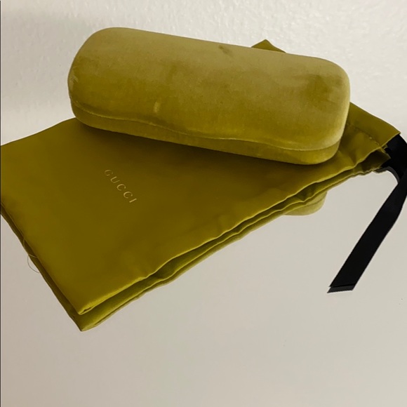 Gucci Tortoise GG0216S Sunglasses - Picture 8 of 9